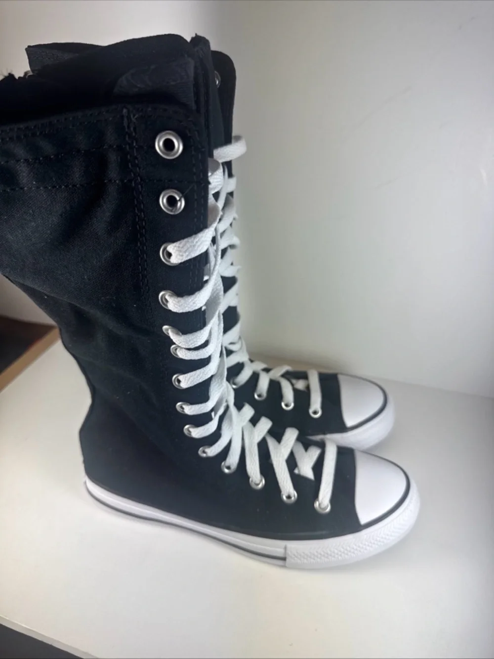 Converse Chuck Taylor All Star XX High Black White Lace-Up Size 2Y Kid’s Shoes